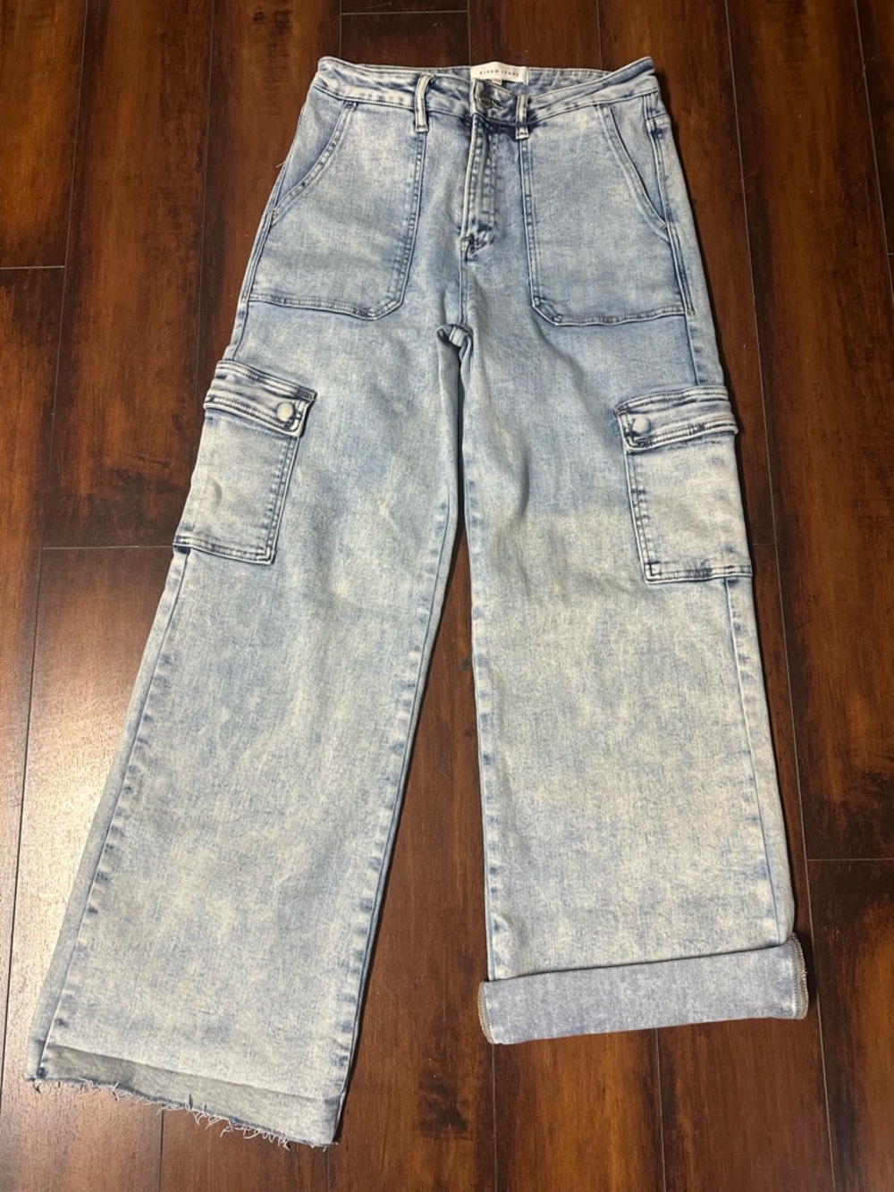Light Wash Denim Cargo Jeans RISEN. 11/30 NWOT